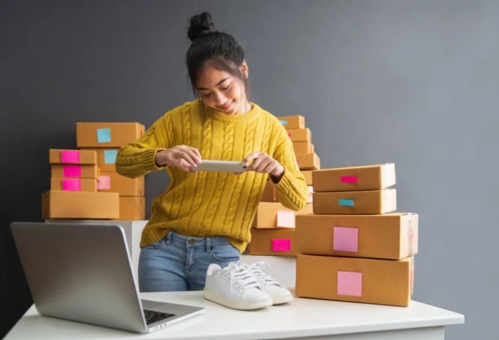 <p>UMKM jadi penggerak ekonomi! Temukan 5 peluang usaha mikro paling menjanjikan dengan modal kecil dan potensi untung besar di era digital.</p>
