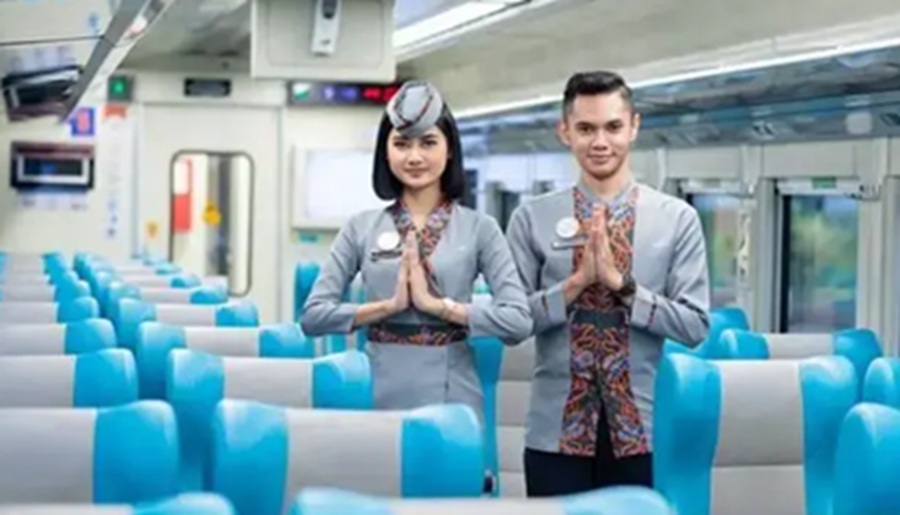 <p>Ilustrasi pramugari/pramugara kereta api. Simak informasi lowongan kerja KAI 2025, cara mendaftaran dan jadwal tahapan seleksinya.</p>
