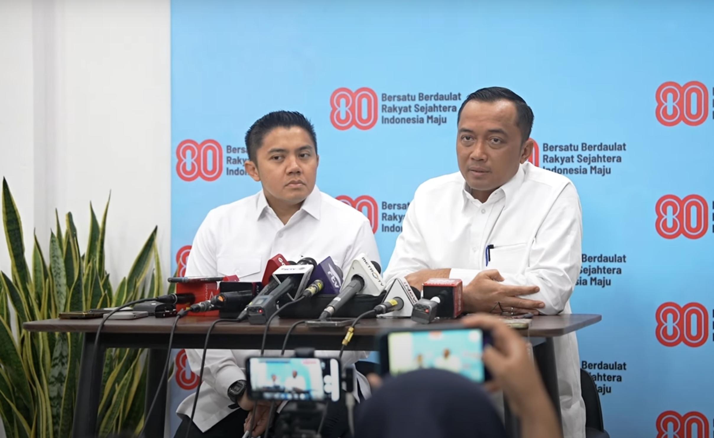 <p>Menteri Sekretaris Negara (Mensesneg) Prasetyo Hadi (Kanan) dalam pernyataannya di Ruang Wartawan, Kompleks Istana Kepresidenan Jakarta, Kamis, 21 Agustus 2025. (Dok. Kemensetneg)</p>
