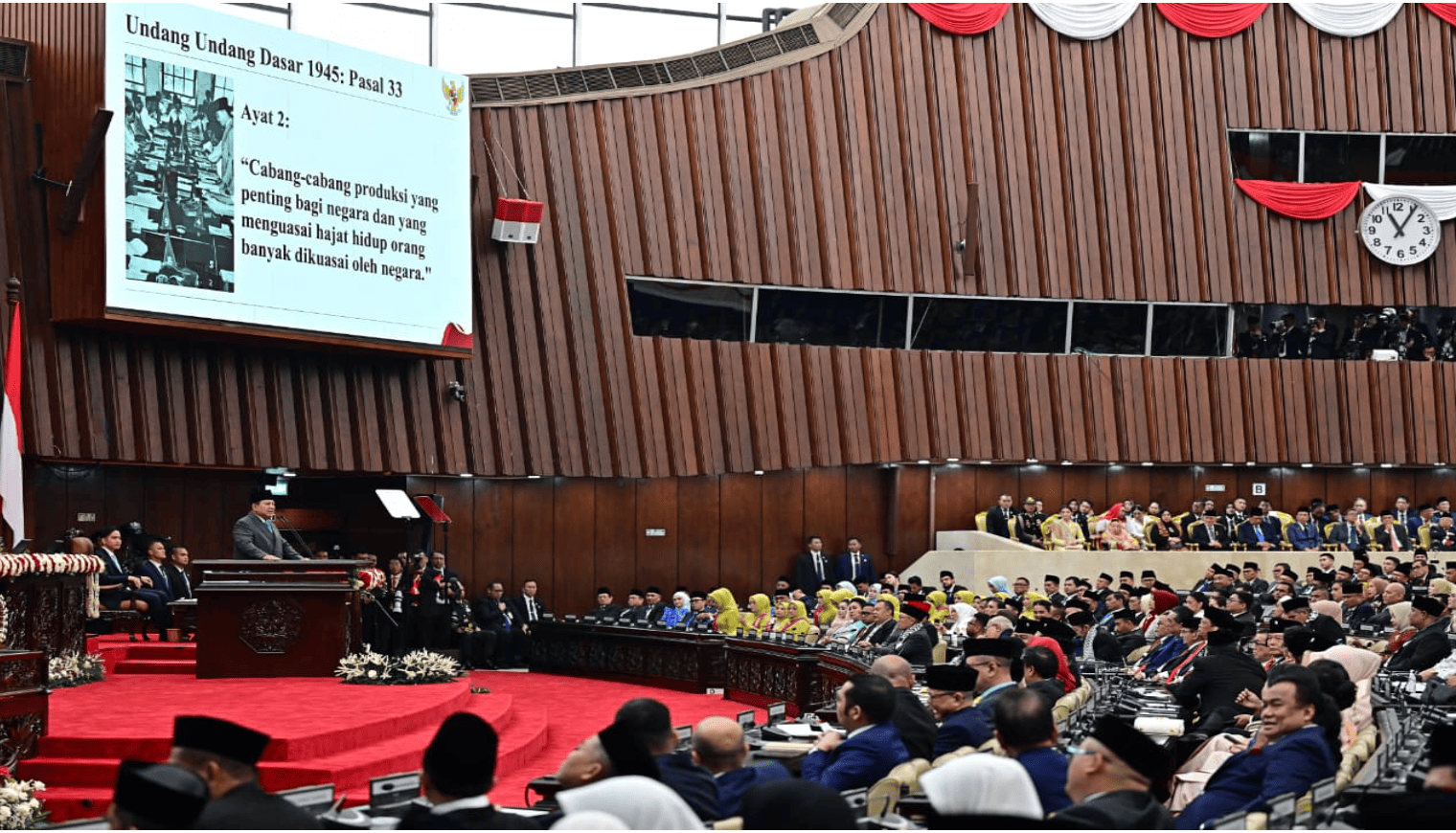 <p>Presiden Prabowo menyampaikan Pidato Kenegaraan pada Sidang Tahunan MPR-RI dan Sidang Bersama DPR-RI dan DPD-RI di Gedung Nusantara, Jakarta, Jumat, 15 Agustus 2025. (Dok. BPMI Setpres/Muchlis Jr)</p>
