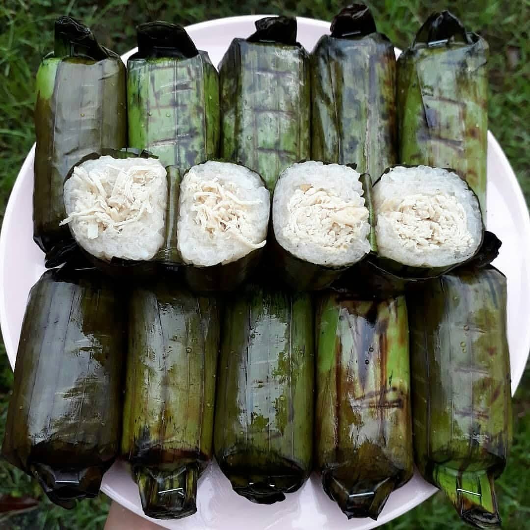 <p>Pelajari cara membuat lemper ayam tradisional, ketan pulen & ayam berbumbu meresap. Cocok jadi camilan atau bekal anti-gagal di rumah. Foto WA Sajian Lezat.</p>

