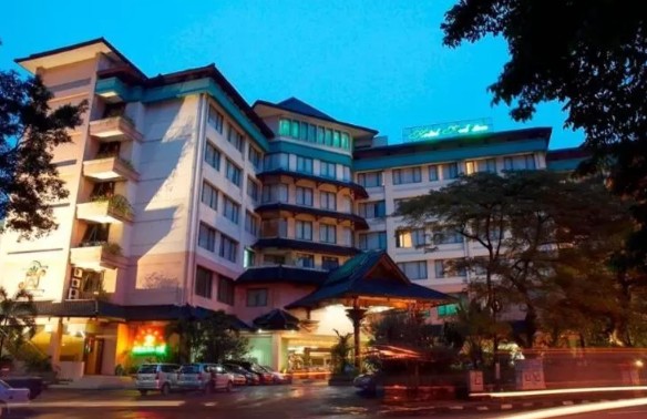 <p>Sebuah hotel bintang 3 di Kota Bandung. Sejumlah hotel bintang 3 mengalami penurunan okupansi pasca-Lebaran. Pemkot Bandung akan berusaha untuk menaikkan okupansi. (Dok.Ist)</p>
