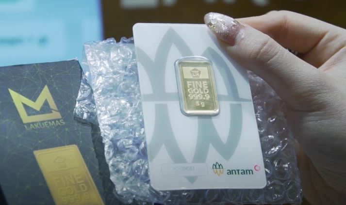 <p>Update harga emas Antam terbaru 16 Juni 2025: harga emas batangan turun, simak daftar harga jual emas per gram dari 0,5 gram hingga 100 gram.</p>
