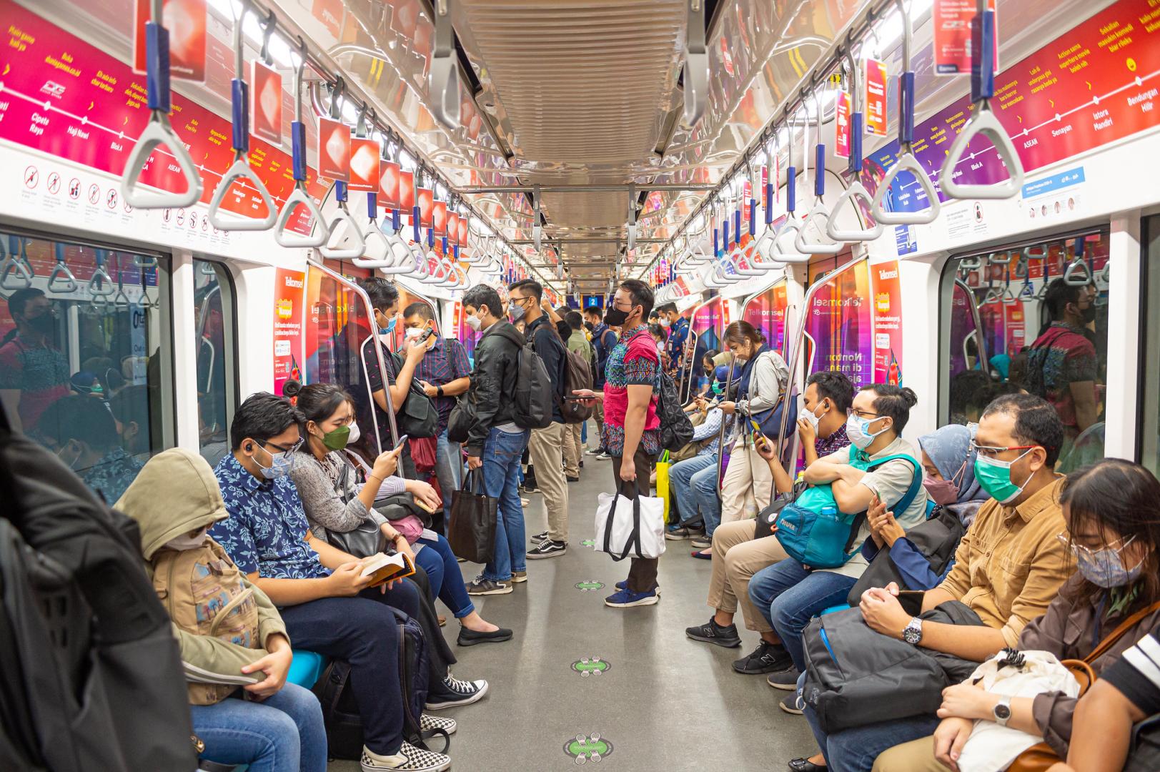 <p>Ilustrasi penumpang transportas publik MRT. Kasus kasus pelecehan seksual di KRL Commuter Line jurusan Tanah Abang–Rangkasbitung kembali terjadi. (Dok.Jakarta MRT) </p>
