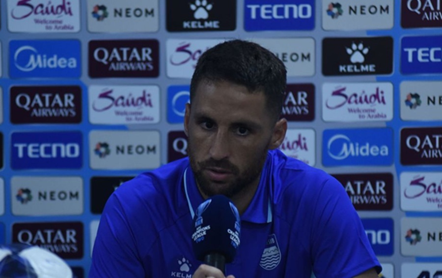 <p>Gelandang Persib, Lucho menargetkan tiga poin dengan merebut kemenangan melawan Lion City Sailors di AFC Champions League Two. (Foto: Persib).</p>

