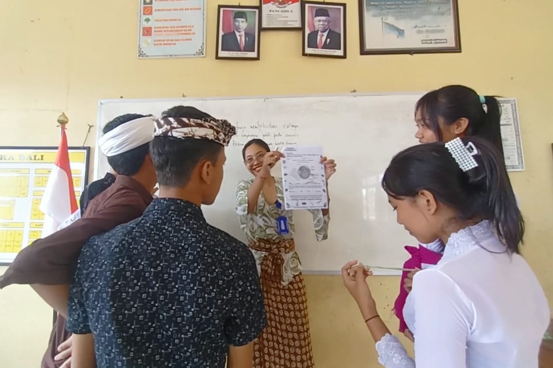 <p>Ilustrasi gaji guru mapel sekolah rakyat. Pendaftaran guru sekolah rakyat telah dibuka! Beberapa formasi untuk mengisi guru mapel juga ada, simak berapa gaji guru mapel sekolah rakyat berikut ini! Foto: Kemensos</p>
