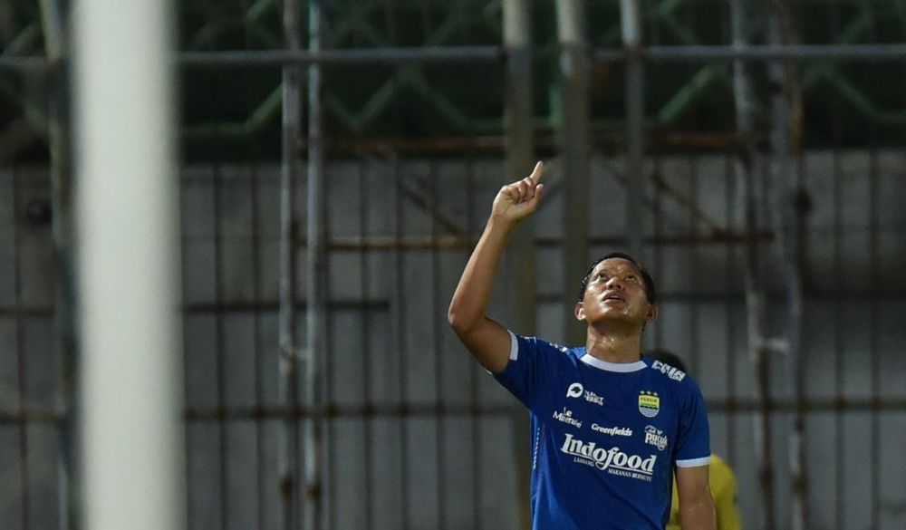 <p>Kronologi kasus Adam Alis yang dicari Polisi Diraja Malaysia kini mencuat. Temukan update cedera, respons Persib, dan perkembangan penyelidikan PDRM.</p>
