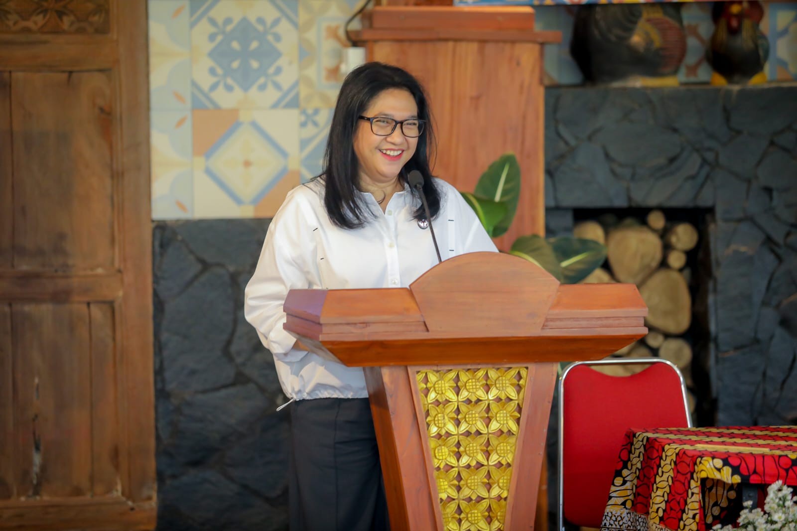 <p>Ketua Dewan Kerajinan Nasional Daerah (Dekranasda) Kota Bandung, Aryatri Muhammad Farhan, (Dok.Pemkot Bandung)</p>
