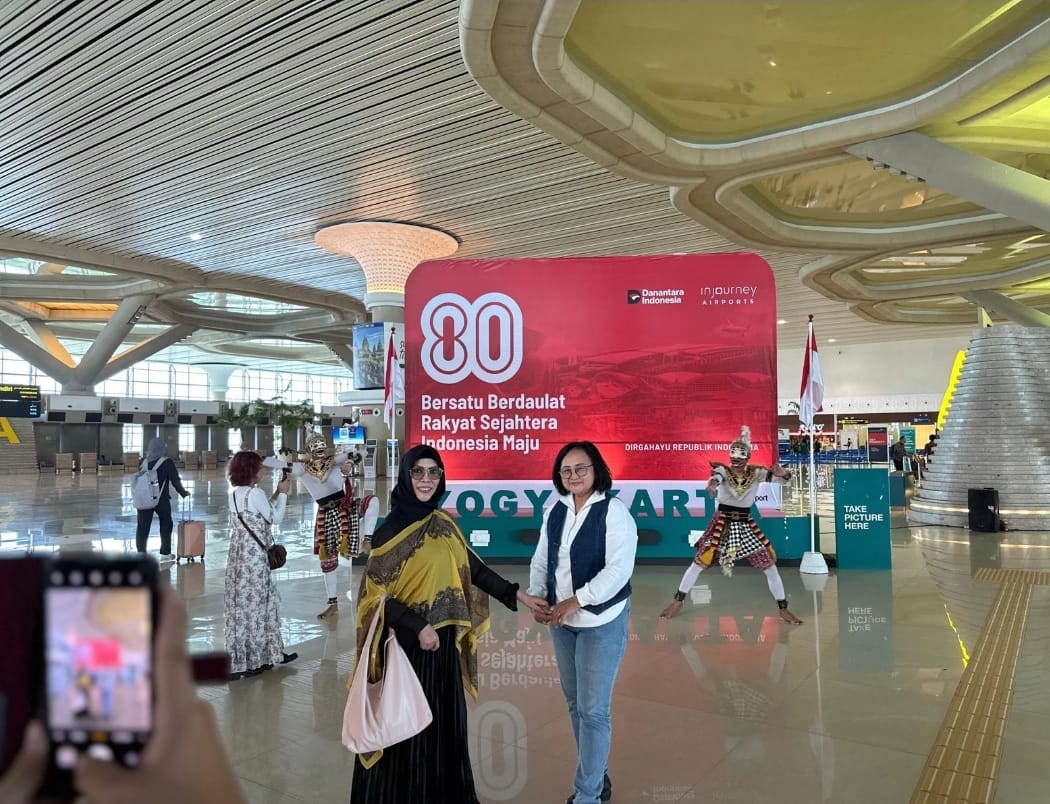 <p>Nuansa merah putih hiasi bandara yang dikelola InJourney Group sebagai bagian dari perayaan HUT ke-80. (Dok. InJourney)</p>
