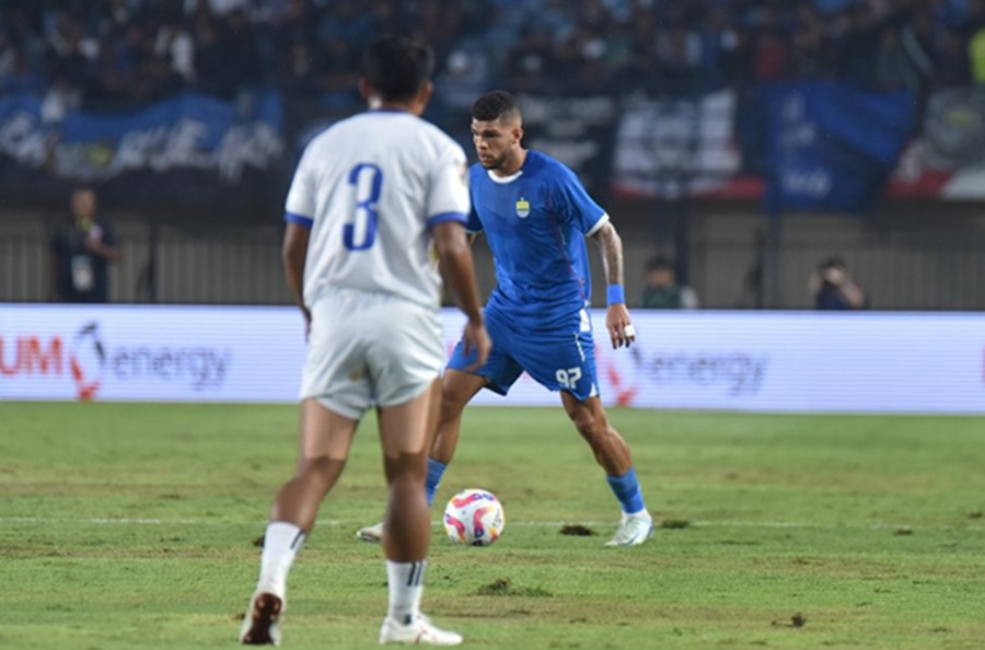 <p>Persib kalah dari Port FC dengan skor 0-2 di Stadion Si Jalan Harupat, Minggu (6/7) dalam laga pembuka Piala Presiden 2025. (Foto: Persib.co.id).</p>
