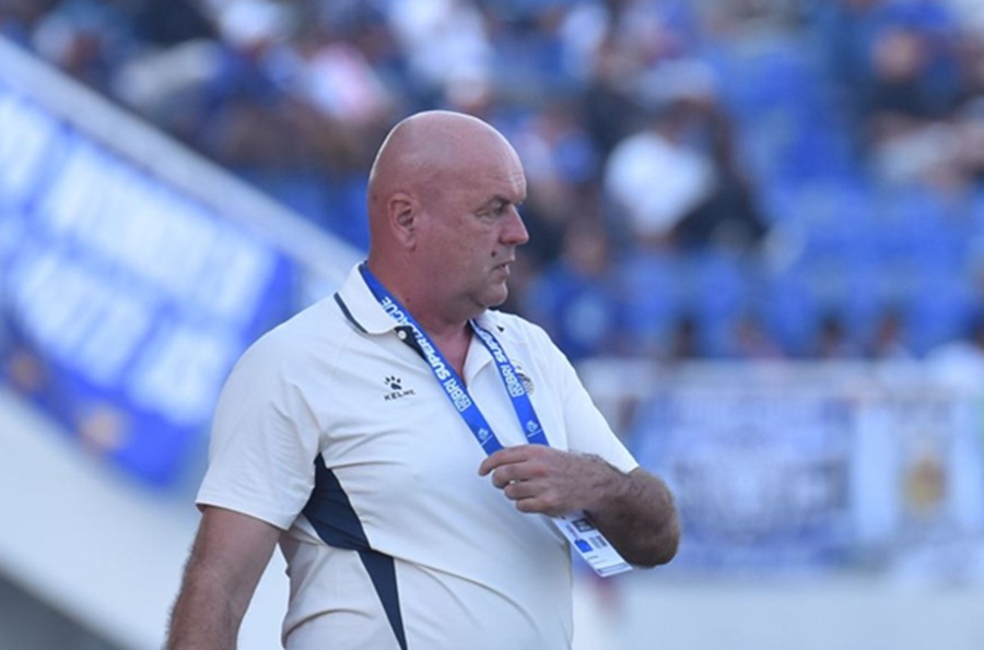 <p>Pelatih Persib, Bojan Hodak memberikan tanggapan terkait pemindahan venue pertandingan Persita vs Persib yang semula di Banten, kini akan digelar di Bali. (Foto: Persib).</p>
