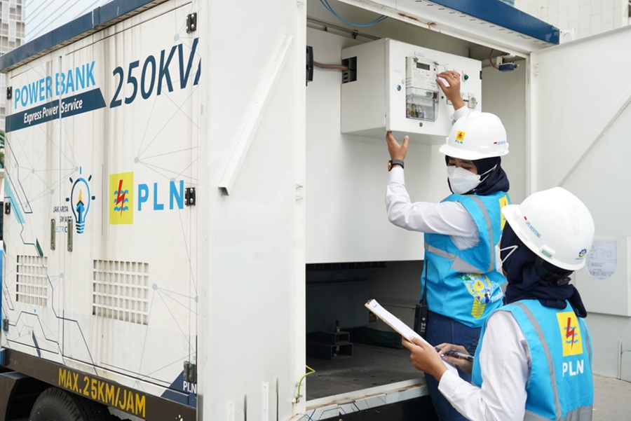 <p>Ilustrasi petugas PLN. Simak informasi lowongan kerja terbaru, rekrutmen PLN 2025, dan cek link pendaftarannya.</p>
