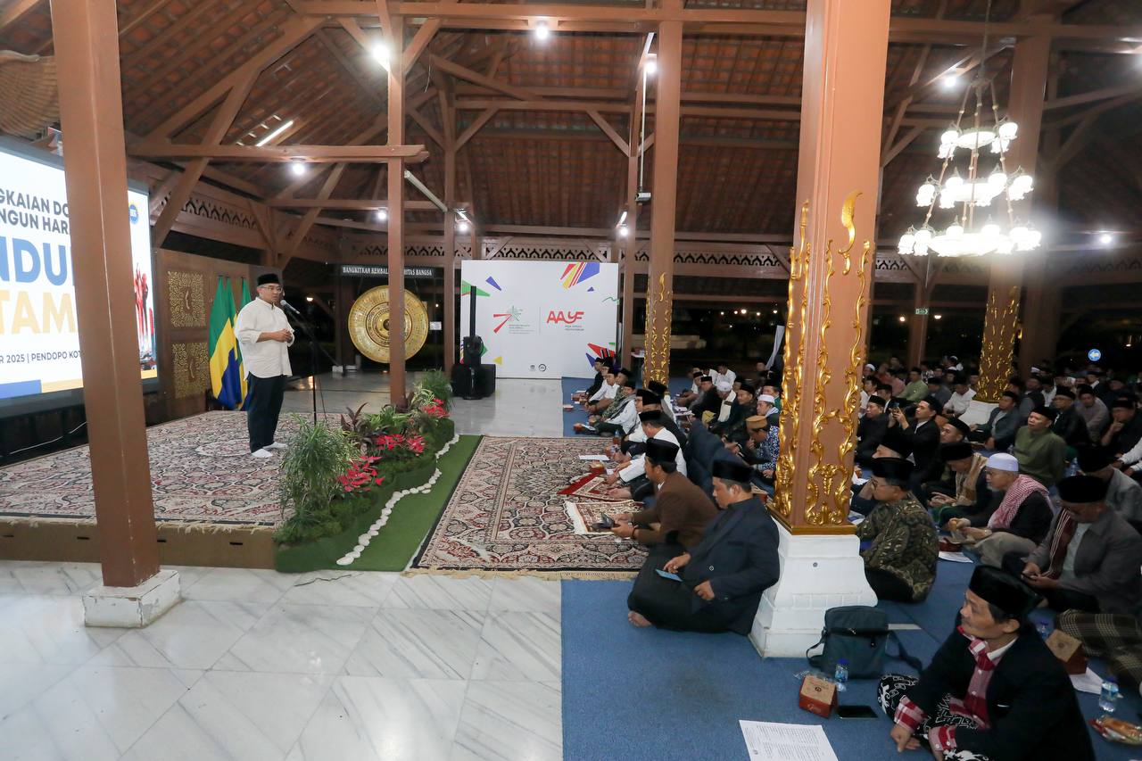 Walikota Farhan: Istigasah di Pendopo, Ulama dan Santri Doakan Bandung Tetap Berkah 