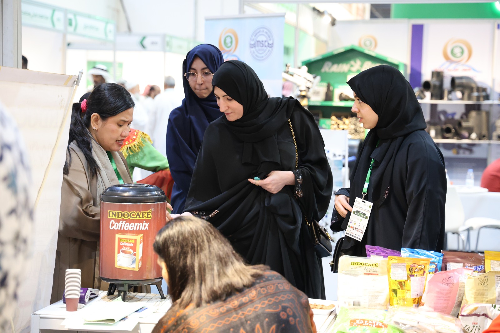 <p>Sebanyak 13 pelaku UMKM binaan Kementerian Perdagangan dan BNI Xpora turut berpartisipasi di Agrofood-Jeddah International Agriculture and Food Exhibition 2025, pada 3-5 Desember 2025.  (Dok. ITPC Jeddah)</p>

<p> </p>
