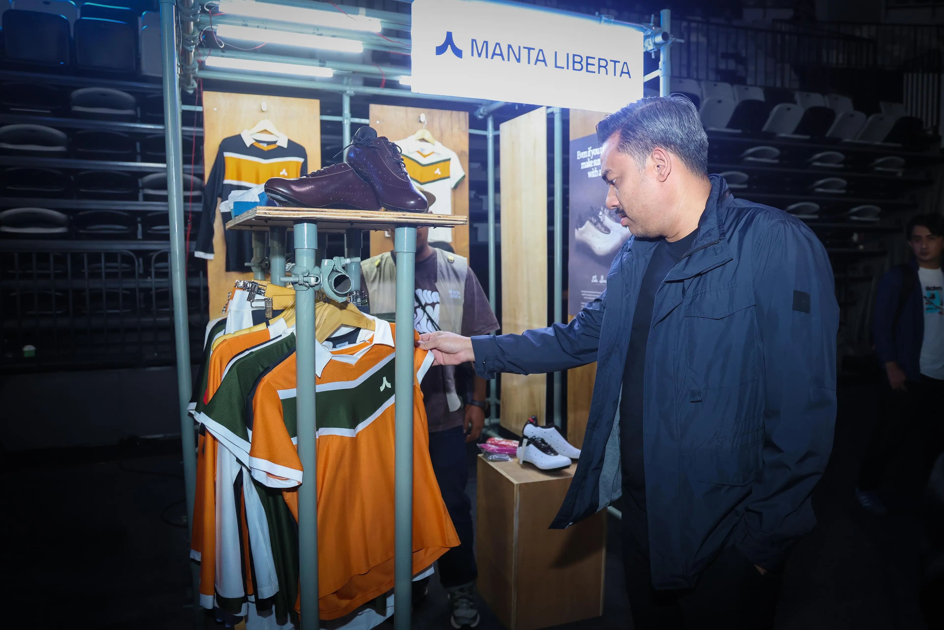 <p>Menteri Usaha Mikro, Kecil, dan Menengah (UMKM) Maman Abdurrahman  di ajang Indonesia Sports Summit (ISS) 2025 di Jakarta, Minggu, 7 Desember 2025. (Dok. Kementerian UMKM)</p>
