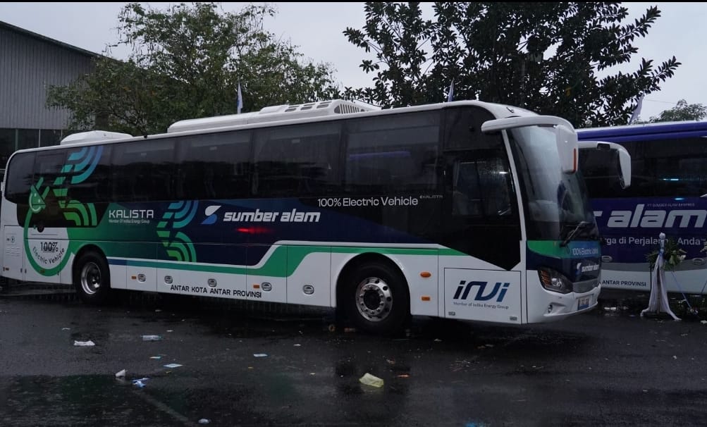 <p>Kalista berkolaborasi dengan Sumber Alam memulai uji coba bus listrik selama satu bulan dari 26 Mei 2025 hingga 26 Juni 2025 dengan rute Jakarta - Yogyakarta. Ini satu-satunya bus listrik untuk trayek AKAP. (Dok. Kalista)</p>
