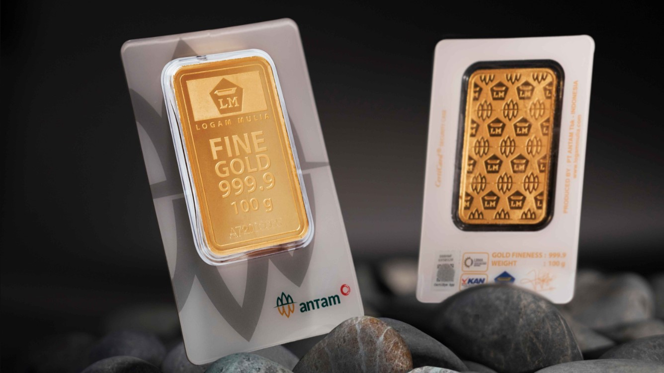 <p>Ilustrasi emas batangan Antam 100 gram tampak mengilap di tengah kabar terkoreksinya harga emas hari ini, Sabtu 7 Juni 2025. Harga anjlok Rp25.000 per gram, termasuk emas perhiasan berbagai kadar! Momen ideal bagi pemburu emas? Foto: Dok. logammulia.com</p>
