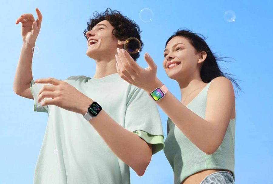 <p>Ilustrasi pasangan mengenakan Skmei B56 Smartwatch terbaik dengan harga terjangkau dan tahan air.</p>
