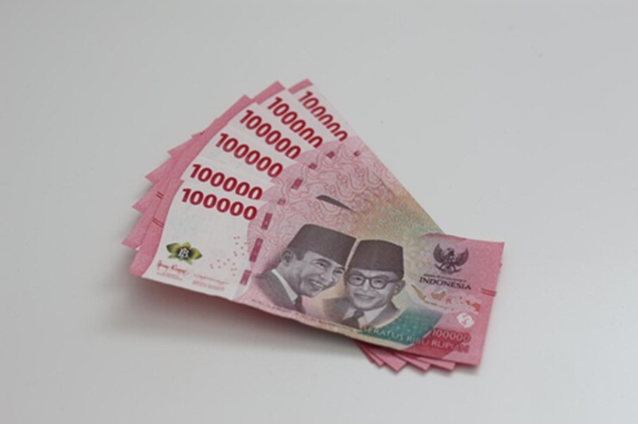 <p>Ilustrasi uang rupiah. Berikut informasi pencairan BSU 2025, simak syarat dan cara cek penerimanya. (Foto: Freepik).</p>
