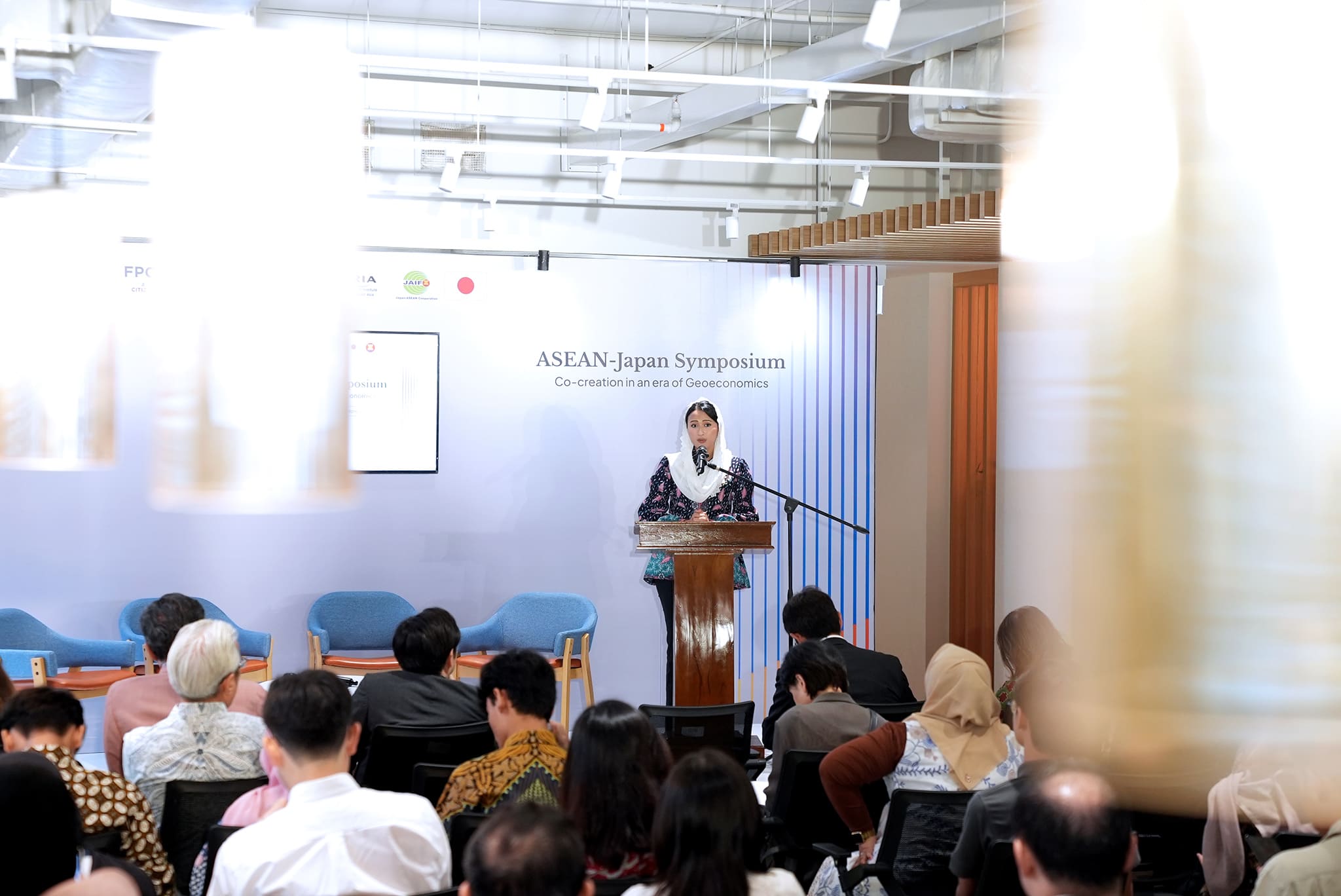 <p>Wamendag Roro  memberikan sambutan utama pada sesi 2 ASEAN-Japan Symposium di Jakarta, Selasa, 11 November 2025. Forum tersebut merupakan kolaborasi Economic Research Institute for ASEAN and East Asia (ERIA), Foreign Policy Community of Indonesia (FPCI), dan Japan- ASEAN Integration Fund (JAIF). (Dok. Kemendag)</p>
