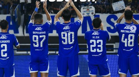 <p>Bojan Hodak tegaskan Persib tak akan main aman meski hanya perlu imbang lawan Lion City. Tujuh kemenangan beruntun tingkatkan percaya diri Maung Bandung.persib lolos acl</p>
