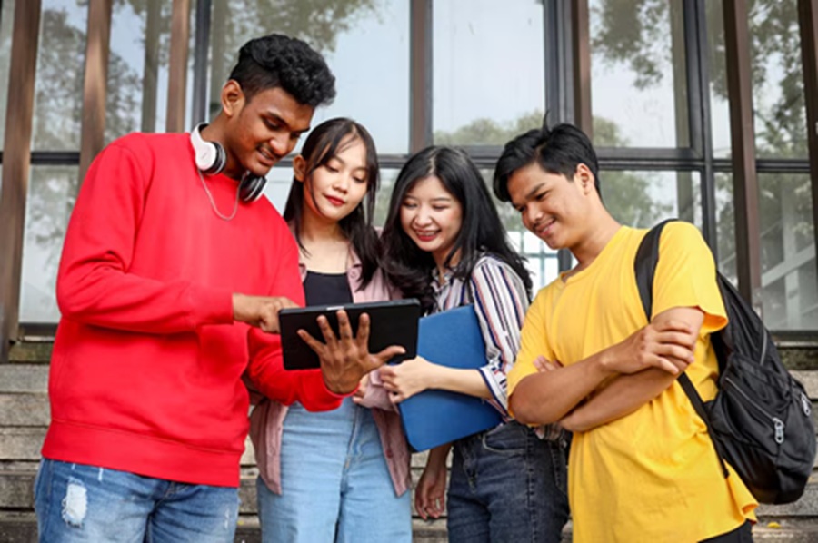 <p>Ilustrasi mahasiswa. Berikut ini cara cek pengumuman hasil SNBT 2025 dan masa unduh sertifikat nilai UTBK. (Foto: Freepik).</p>
