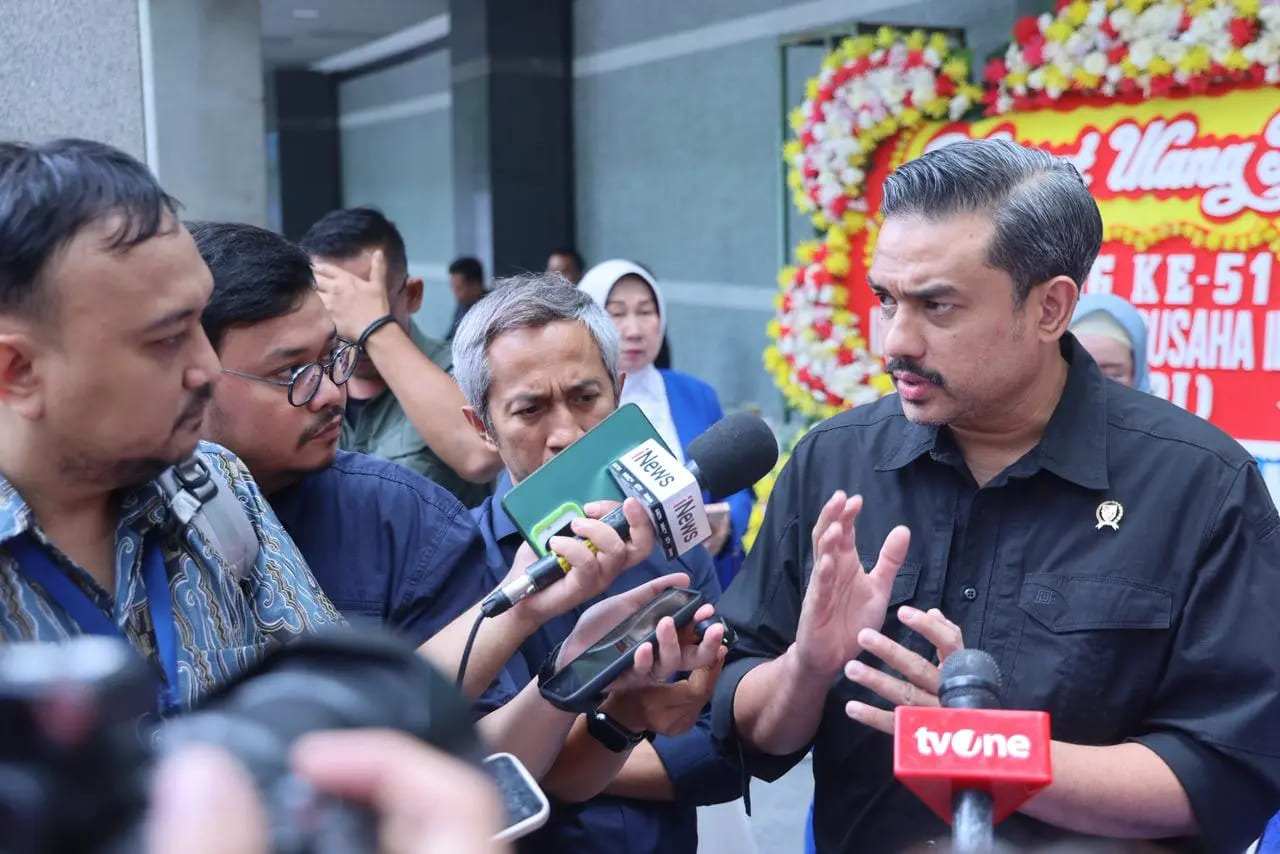 <p>Menteri Usaha Mikro, Kecil, dan Menengah (UMKM) Maman Abdurrahman memberi sambutan pada acara Ikatan Wanita Pengusaha Indonesia (IWAPI) di Jakarta, Selasa , 10 Februari 2026. (Dok. Kementerian UMKM)</p>
