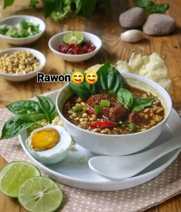 <p>Resep rawon daging empuk lengkap dengan bumbu keluwak dan pelengkap tradisional. Masak sendiri di rumah, gurih dan nikmat seperti di restoran. Foto wa Sajian Lezat.</p>
