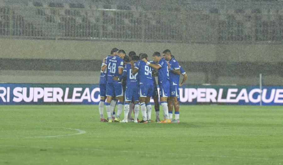 <p>Jadwal pertandingan pekan ke-12 Super Leaguer antara Malut United vs Persib bergeser ke bulan Desember 2025. Foto: Persib.</p>
