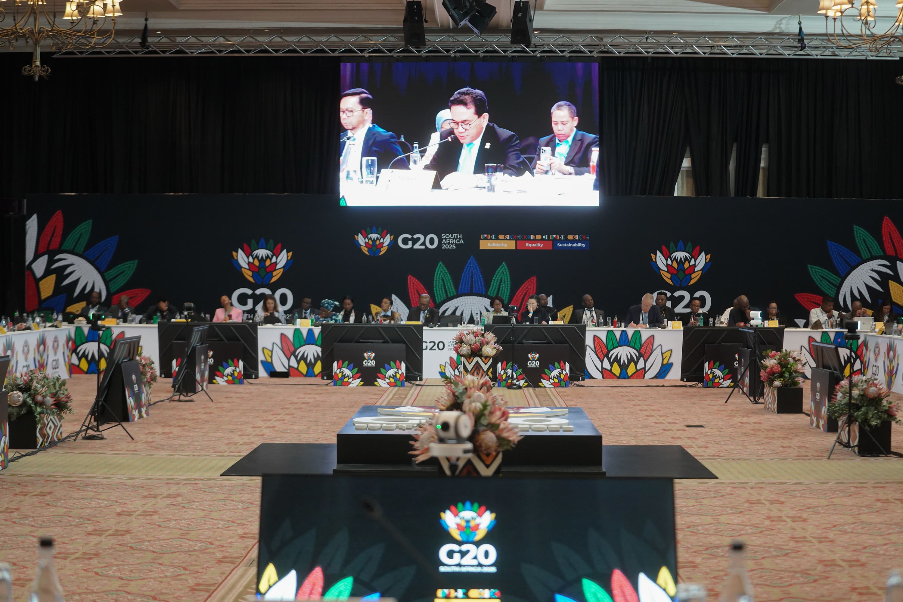 <p>Menteri Perdagangan RI, Budi Santoso menghadiri Informal World Trade Organization (WTO) Working Dinner di Gqeberha, Afrika Selatan, Kamis , 9 Oktober 2025). Forum ini dihadiri para Menteri Perdagangan Anggota G20 dan WTO. (Dok. Kemendag)</p>
