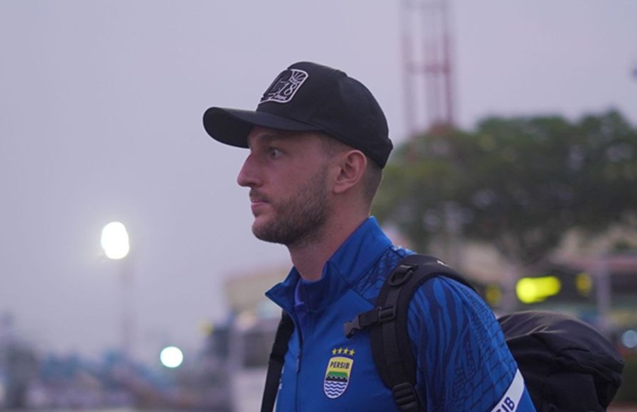<p>Potret kiper Persib, Adam Przybek. Persib Bandung boyong 21 pemain untuk lawan Bangkok United di ACL 2. (Foto: Persib).</p>
