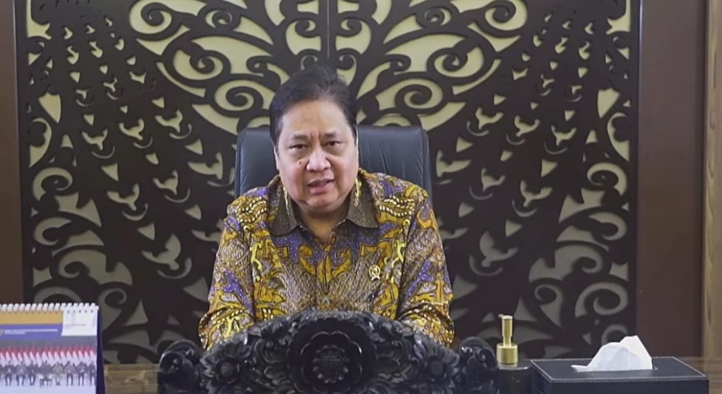 <p>Fresh graduate 2025 bisa magang 6 bulan dengan gaji setara UMP! Peluang emas masuk dunia kerja tanpa batasan usia.</p>

