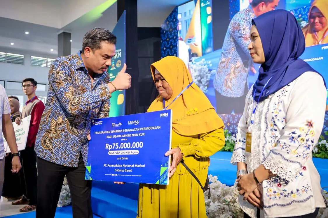 <p>Menteri Maman saat membuka acara program Lokomotif Akses Permodalan (LokaModal) di Kabupaten Garut, Jawa Barat, Kamis, 25 September 2025. (Dok. Kemen UMKM)</p>
