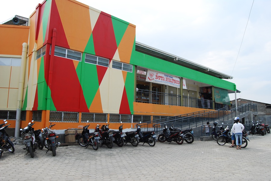 <p>Ilustrasi Perumda Pasar Jaya. Simak cara daftar antrean KJP Pasar Jaya secara online di link resmi, dibuka setiap jam 2 siang, ikuti panduan dan jangan lupa bawa dokumen penting untuk ambil sembako murah bersubsidi.</p>
