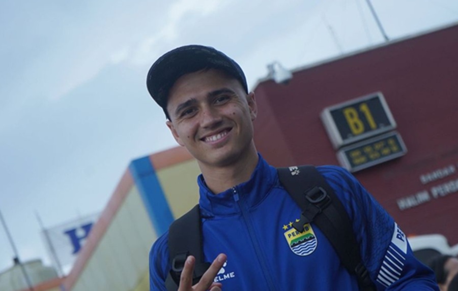 <p>Pemain Persib, Eliano Reijnders menyebut dalam laga melawan Arema FC akan mencari obat kekecewaan. (Foto: Persib).</p>
