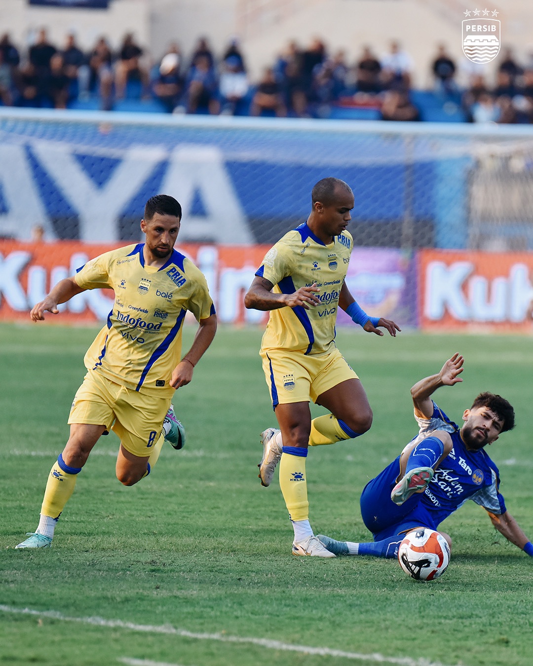 <p>Drama PSIM vs Persib di Liga Super 2025 berakhir 1-1! Dua penalti Maung Bandung gagal, Matricardi jadi penyelamat di injury time. Cahya Supriadi tampil bak tembok hidup.</p>
