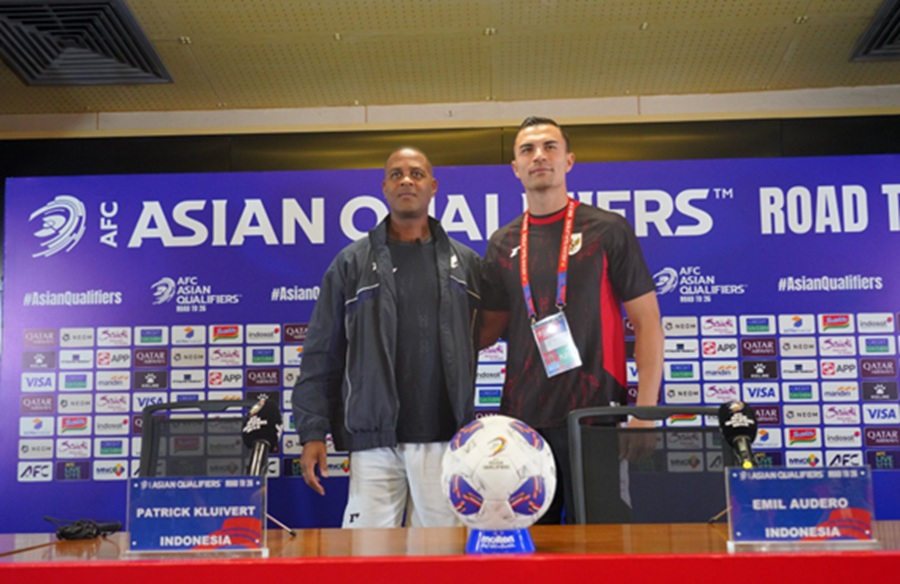 <p>Potret Patrick Kluivert. Timnas Indonesia gagal lolos ke Piala Dunia 2026, Ketum PSSI sampaikan permohonan maaf.</p>
