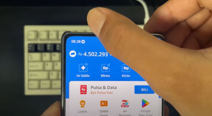 <p>Cuan Aman Tanpa Modal! Agustus 2025, 5 aplikasi penghasil uang resmi pemerintah ini bisa kasih kamu saldo DANA hingga Rp500 ribu/bulan. Legal, aman, dan fleksibel digunakan. Simak tips suksesnya di sini!</p>
