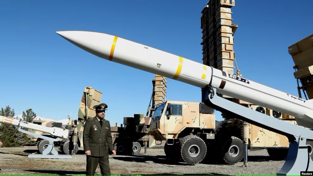 Iran Serang Pangkalan Militer AS di Qatar! Tensi Perang Teluk Memanas