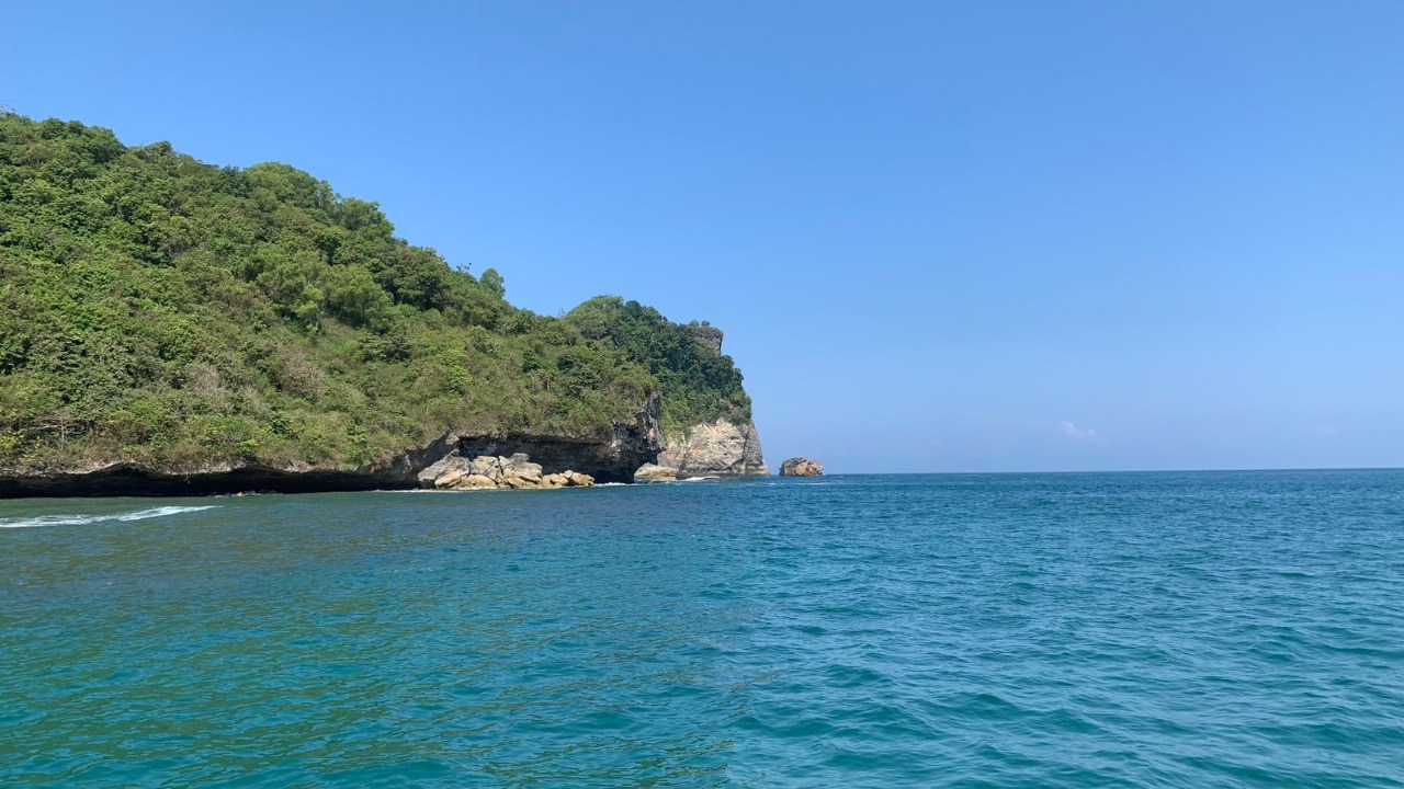 <p>Direktur Jenderal Pengelolaan Kelautan KKP, Koswara, mengatakan, perluasan kawasan konservasi bagian dari upaya percepatan menuju target 10% wilayah laut terlindungi pada 2030 dan visi jangka panjang 30×45 (30% pada 2045).  Luasan kawasan konservasi saat ini tercatat sudah mencapai 30,99 juta hektare. (Dok. KKP)</p>